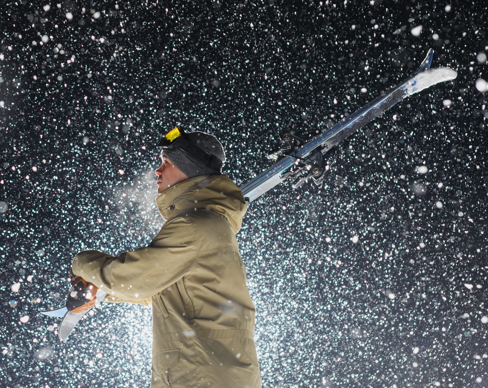 Clases particulares de esquí para adolescentes (de 13 años) y adultos de todos los niveles - Esquí nocturno con Scuola di Sci e Snowboard Prato Nevoso.