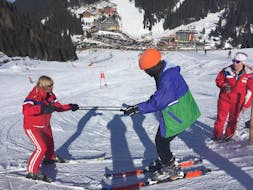 Adult Ski Lessons for Beginners from Ski School Total Fügen Hochfügen.