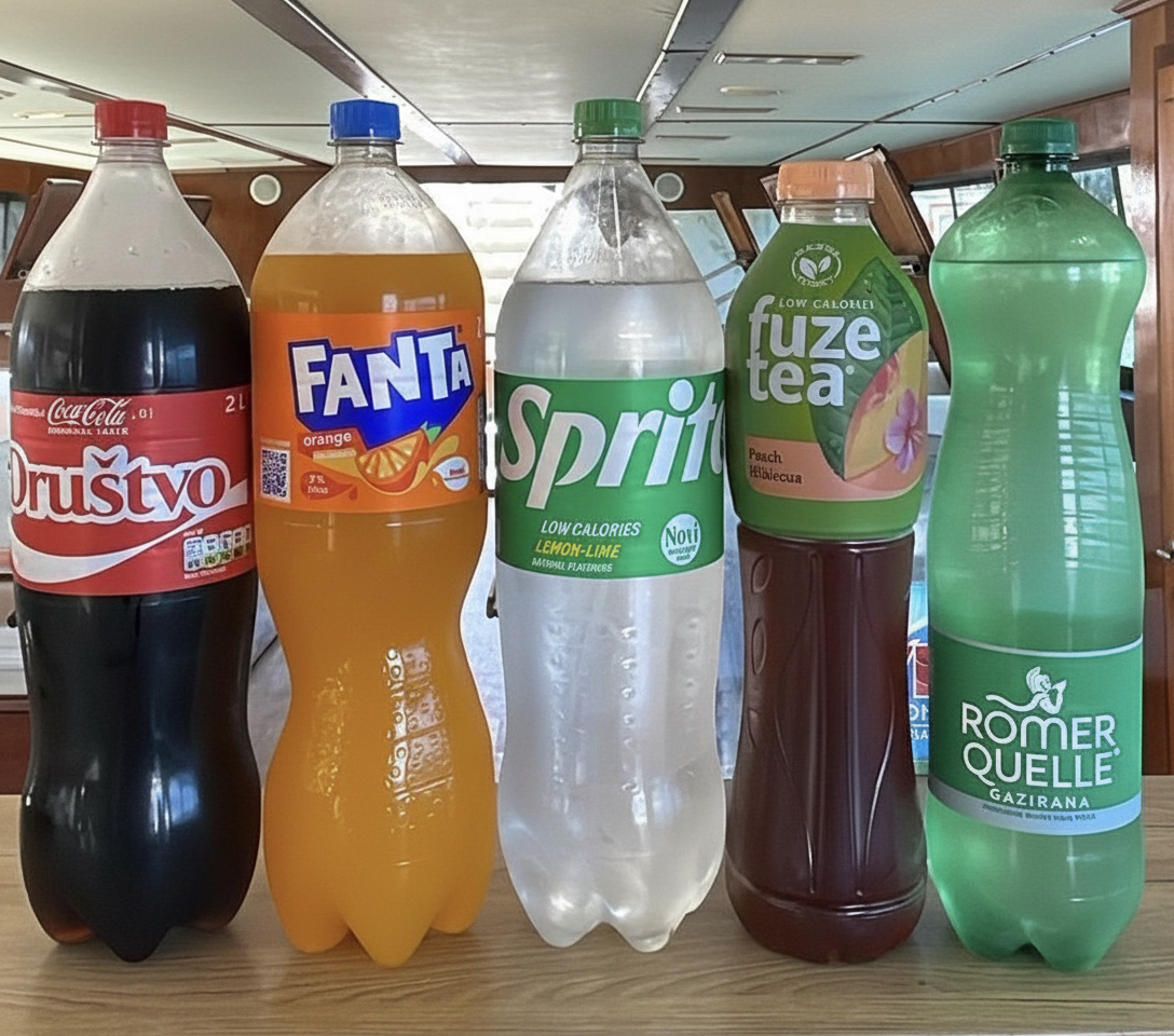 Diverse frisdranken inbegrepen bij de boottocht. Tijdens de boottocht rond het Brijuni Nationaal Park in Pula is een selectie frisdranken verkrijgbaar, waaronder Coca-Cola, Fanta en Sprite. De lunch wordt verzorgd door Pula Boat Tours-Adventures.