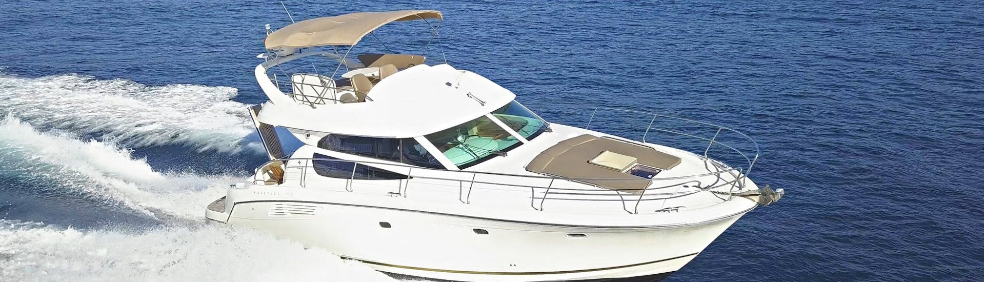 Balade privée d'une demi-journée sur un yacht de luxe aux îles Elaphiti.