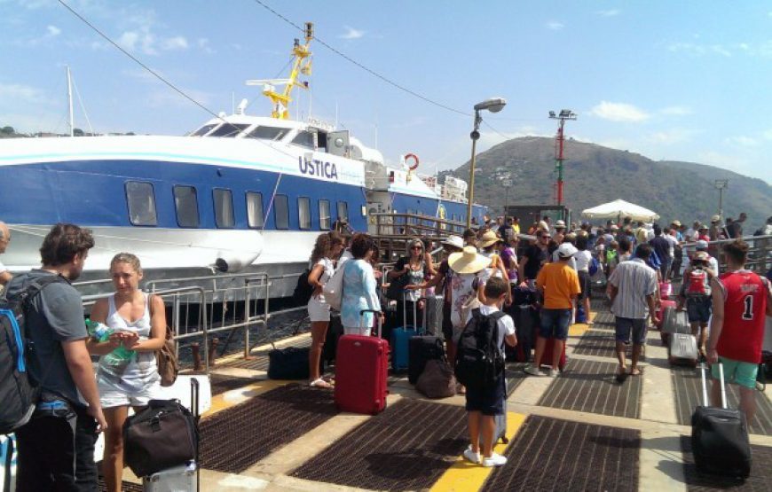 Hin- und Rücktransfer Flughafen Catania – Lipari.