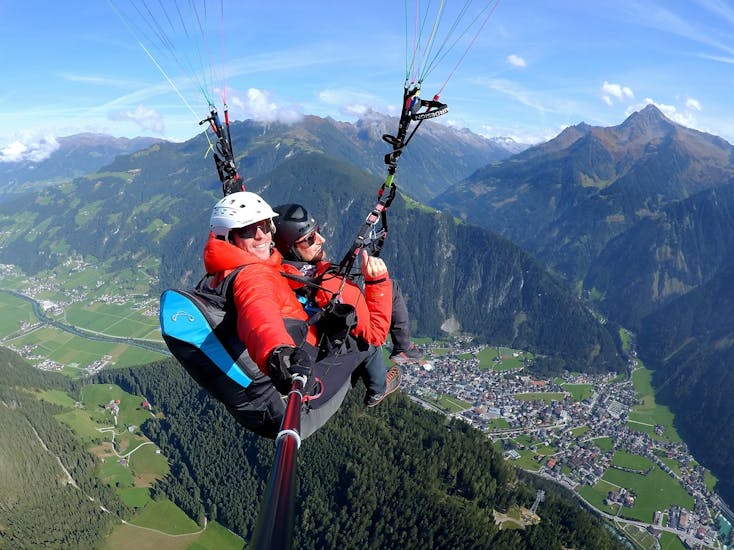 Tandem Paragliding in Zillertal - Classic Plus Flight.