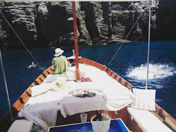 Foto della barca usata per il giro in barca privato di Salina con Eoliana.