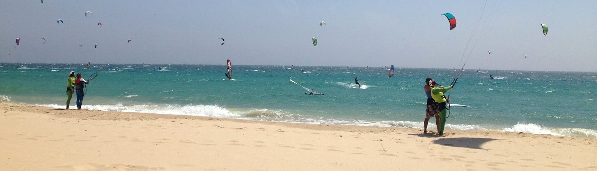 Privéles kitesurfen in Tarifa vanaf 12 jaar.