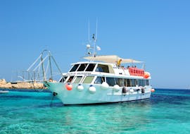 Photo of the boat used for the Boat Trip from Olbia to the archipelago of La Maddalena with Ape Romantic Tour Olbia.