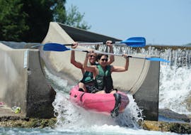 People enjoy their 13km Kayak & Canoe in Ardèche - Sun & Fun Tour with Océanide Canoë. 