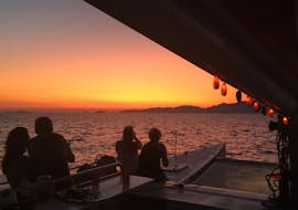 Many people participating in a Sunset Catamaran Trip in the Bay of Ajaccio with Voglia Di Mare. 