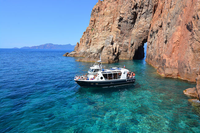 Paseo en barco a las Calanques de Piana desde Cargèse - L'Escapade con Croisière Grand Bleu Cargèse.