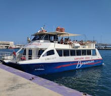 Balade en catamaran à l'île de Portixol avec Paella avec Boramar Denia.