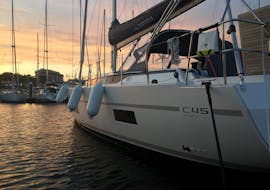 Gita privata in barca a vela da Cascais al tramonto con Palmayachts Charters Portugal.