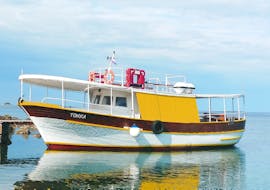 Foto della barca Tonka usata durante la Gita in barca a Rovigno con soste per nuotare con Boat Excursion Tonka Rovinj.