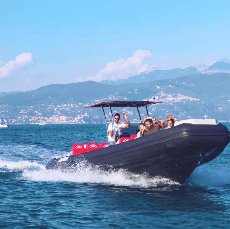 Balade privée en bateau aux Cinque Terre ou au golfe des Poètes avec HopHop Boat La Spezia.