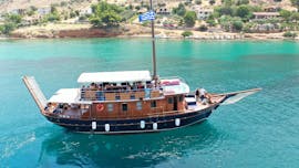 Bootstour entlang der Südküste Mykonos mit Mykonos Cruises.