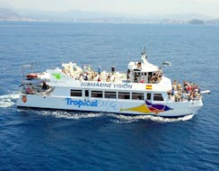 Gita in catamarano da Peguera con bagno in mare e visita turistica con Cruise Cormoran Mallorca.