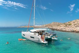 Paseo de día completo en catamarán a la isla Dia desde Heraclión con DanEri Yachts Crete.