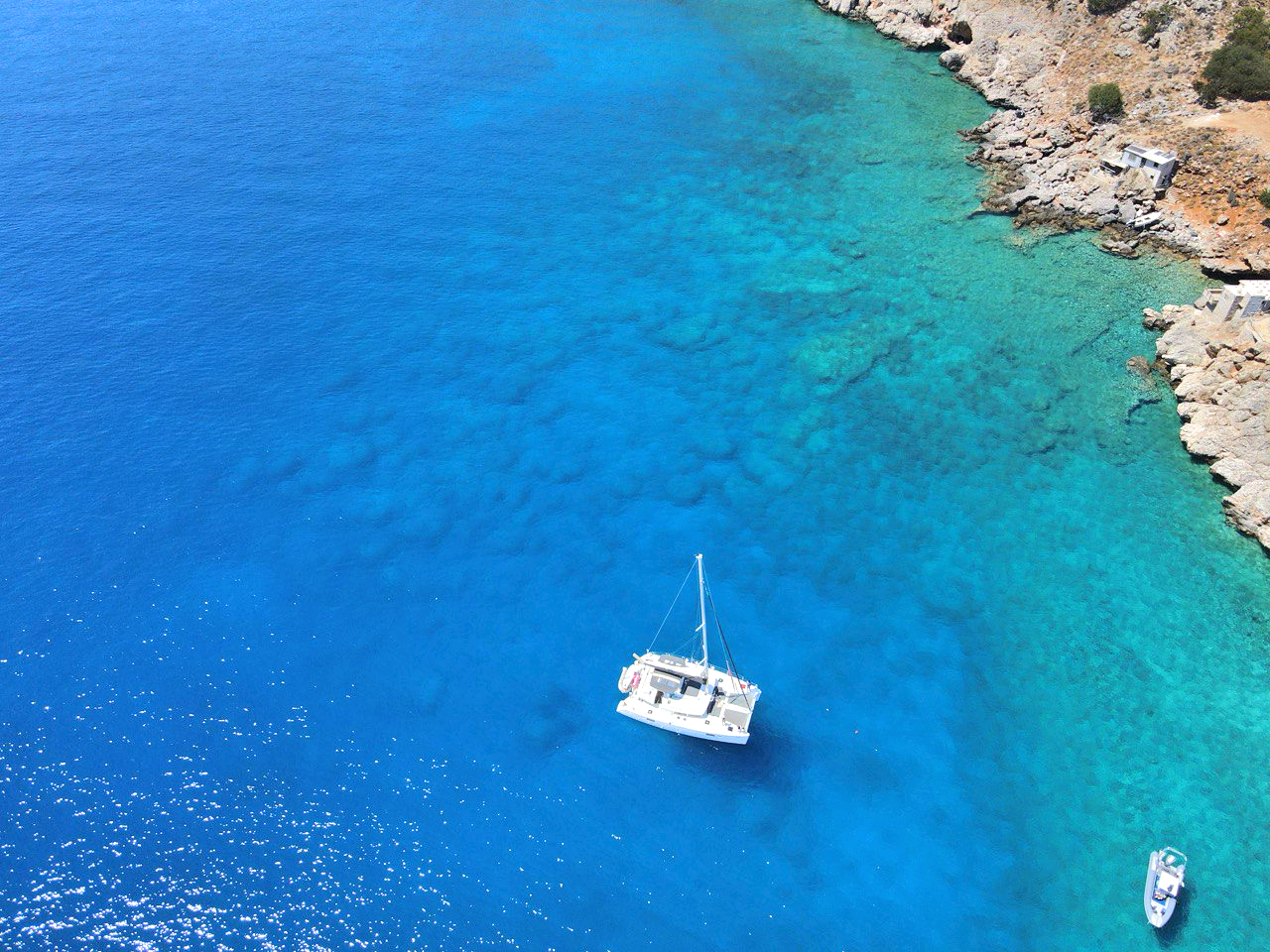 Ganztägige Katamarantour entlang der Küste von Rethymno.