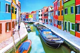 Canale a Burano con casette colorate visto durante la Gita in barca da Punta Sabbioni a Murano, Burano e Torcello con il Doge di Venezia.