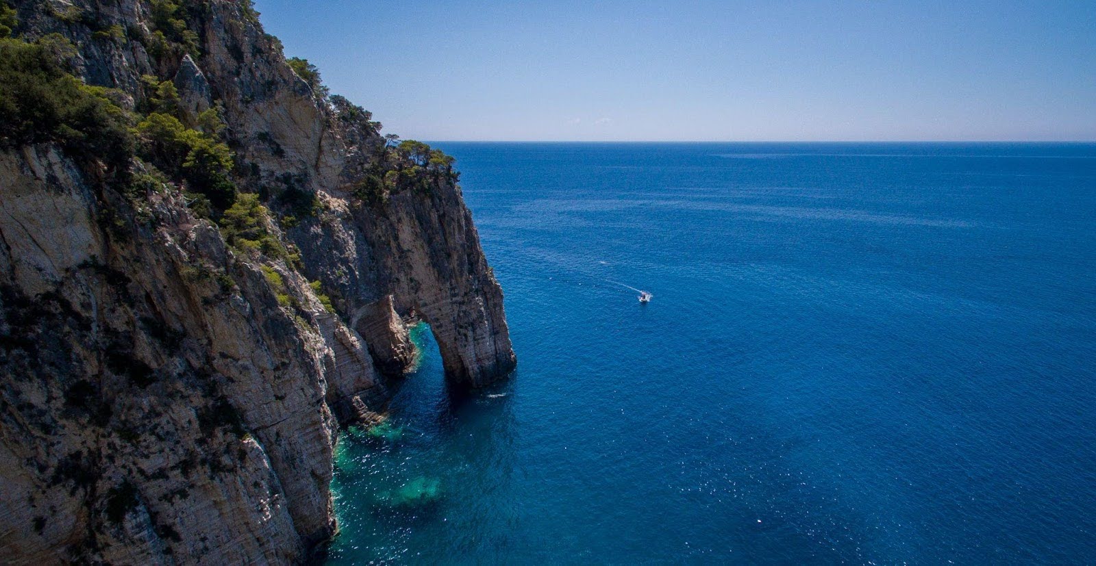 Bootsverleih in Agios Sostis (bis zu 6 Personen) - Fortgeschritten (30-40 HP).