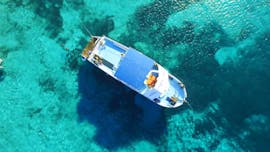 Die Nafsika II von Cyprus Mini Cruises in der Blauen Lagune.