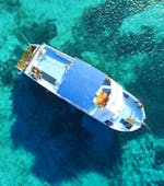 La Nafsika II di Cyprus Mini Cruises alla Laguna Blu.