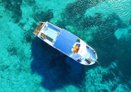 Le Nafsika II de Cyprus Mini Cruises au Blue Lagoon.
