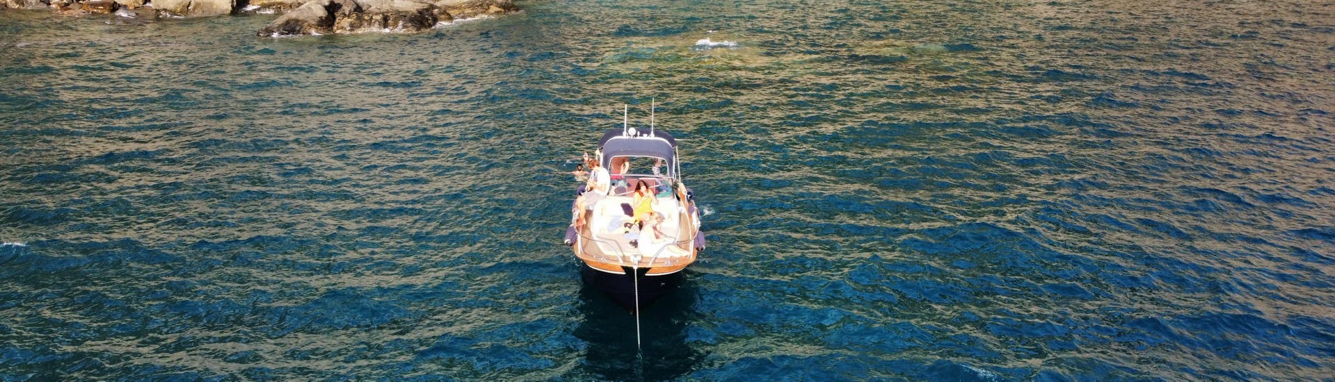 Balade privée en bateau de Levanto aux Cinque Terre et Porto Venere avec déjeuner.