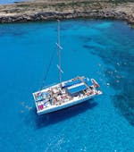 Foto von der Segelkatamarantour von Protaras zur Blauen Lagune mit Paphos Sea Cruises.