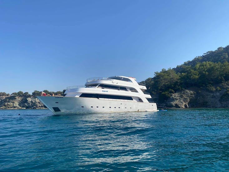 Picture of the boat used for the Luxury Yacht Trip to the Baths of Aphrodite and the Blue Lagoon with Paphos Sea Cruises Cyprus.
