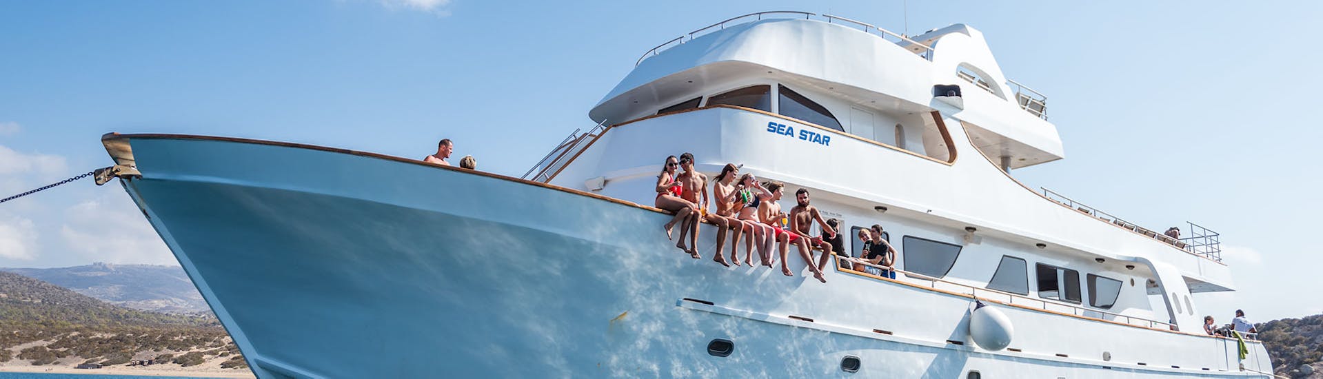 Boot gebruikt voor de All-inclusive Cruise van Paphos langs de Westkust met Paphos Sea Cruises.