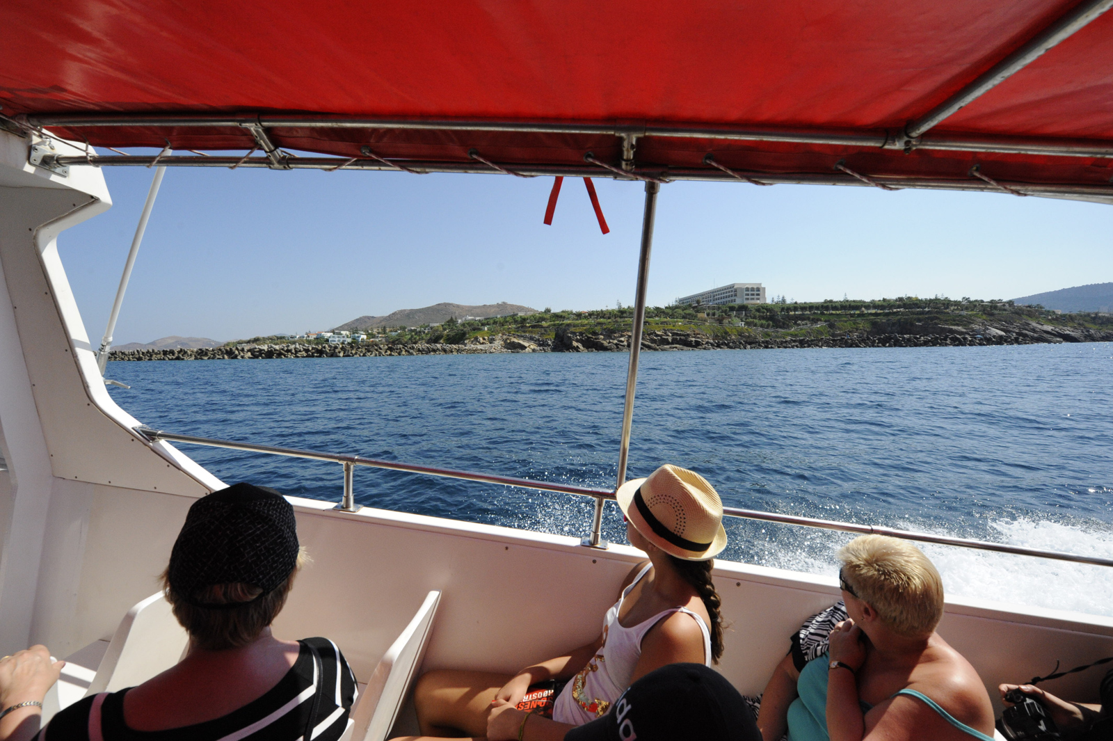 Giro in barca da Rethymno a Panormo.