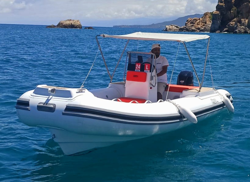 RIB Boat Rental in Cefalù (up to 6 people) from Marina Yachting Cefalù.