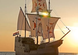 Bild des Sonnenuntergangs vom Karaka Boot mit Karaka Dubrovnik.