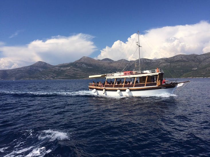 Gita in barca alle isole Elafiti con pranzo.