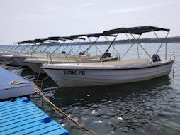 Boote, die vom Bootsverleih in Medulin bei Acqua Life Medulin gemietet werden können.