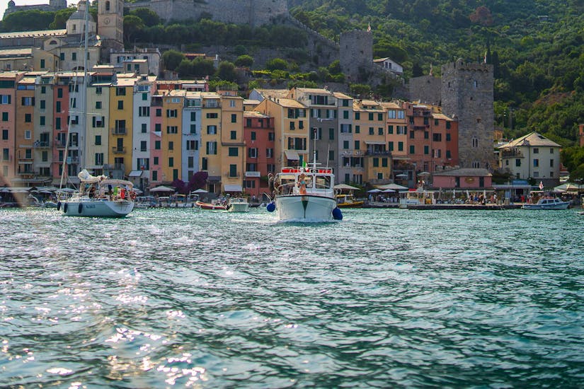 Bootstour von Porto Venere entlang der Cinque Terre mit Mittagessen.