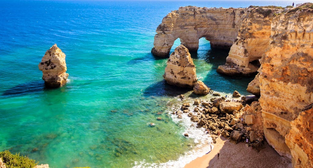 Picture of the wonderful Algarve coastline taken during a boat trip with Algarve Boa Vida Tours.