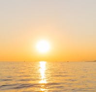Balade semi-privée en bateau au coucher du soleil à l'archipel du Frioul avec Plus Belle la Mer Marseille