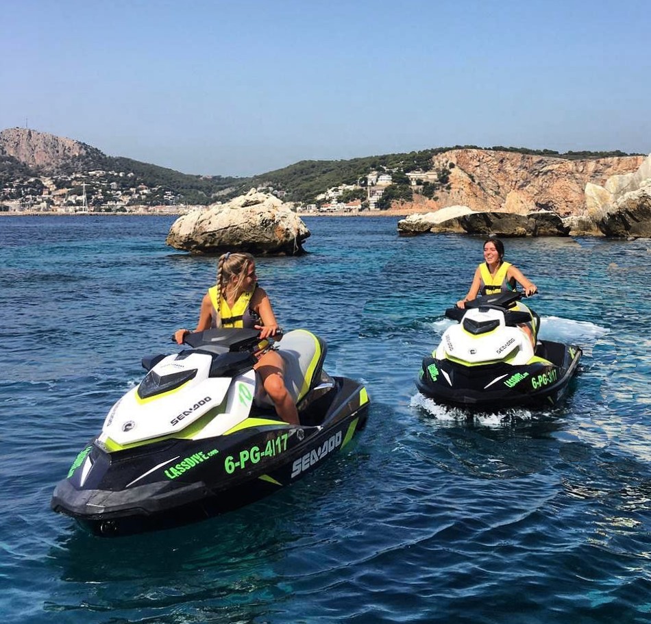 Jet ski à Platja d'Aro avec Lassdive Costa Brava.