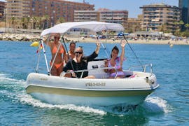 Friends enjoying a trip during a Boat Rental in Fuengirola (up to 5 people) with Fuengirolanautic.
