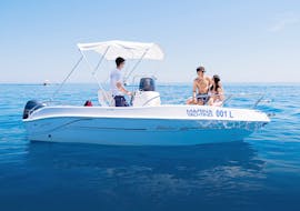 Photo of our comfortable boat that you can drive without a licence thanks to our boat rental in Castellammare del Golfo (up to 6 people) with Marina Yachting Sicily Castellammare del Golfo.