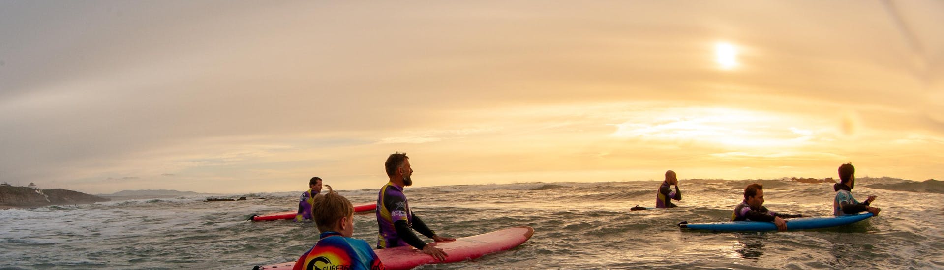 Cours de surf à Ericeira (dès 7 ans) pour Surfeurs confirmés.