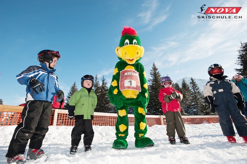 Lezioni di sci per bambini a partire da 6 anni principianti assoluti con Swiss Ski School Nova Lenzerheide.
