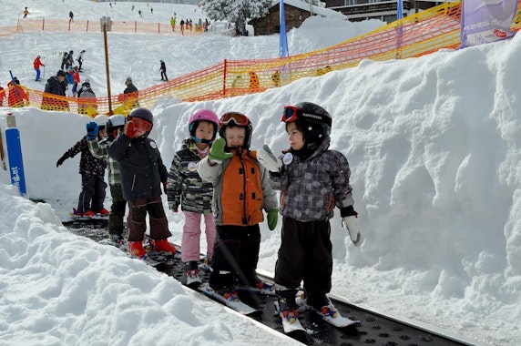 Kids Ski Lessons (3-4 y.) for First Timers