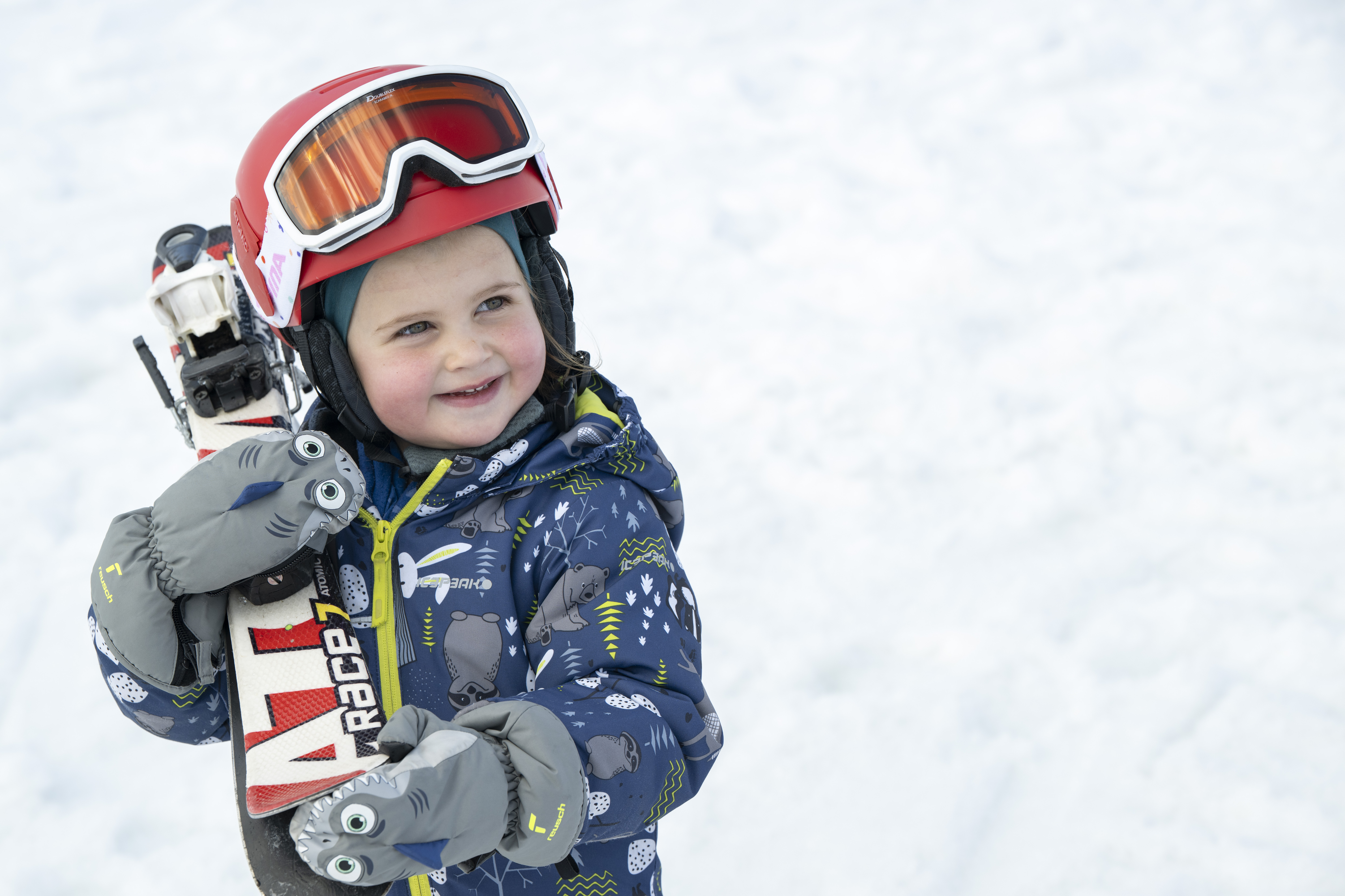 Lezioni di sci per bambini "Yeti Club" (3-4 anni) per principianti.