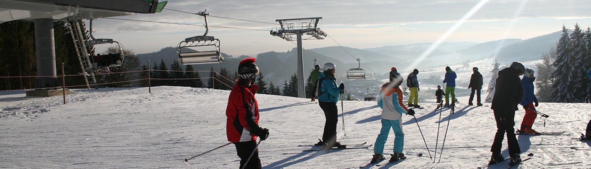 Lezioni di sci per bambini a partire da 11 anni per principianti.
