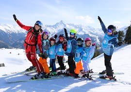 Kids Ski Lessons (5-14 y.) for First Timers from Ski School Snowsports Mayrhofen.