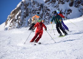 Adult Ski Lessons for Skiers with Experience from Ski School Snowsports Mayrhofen.