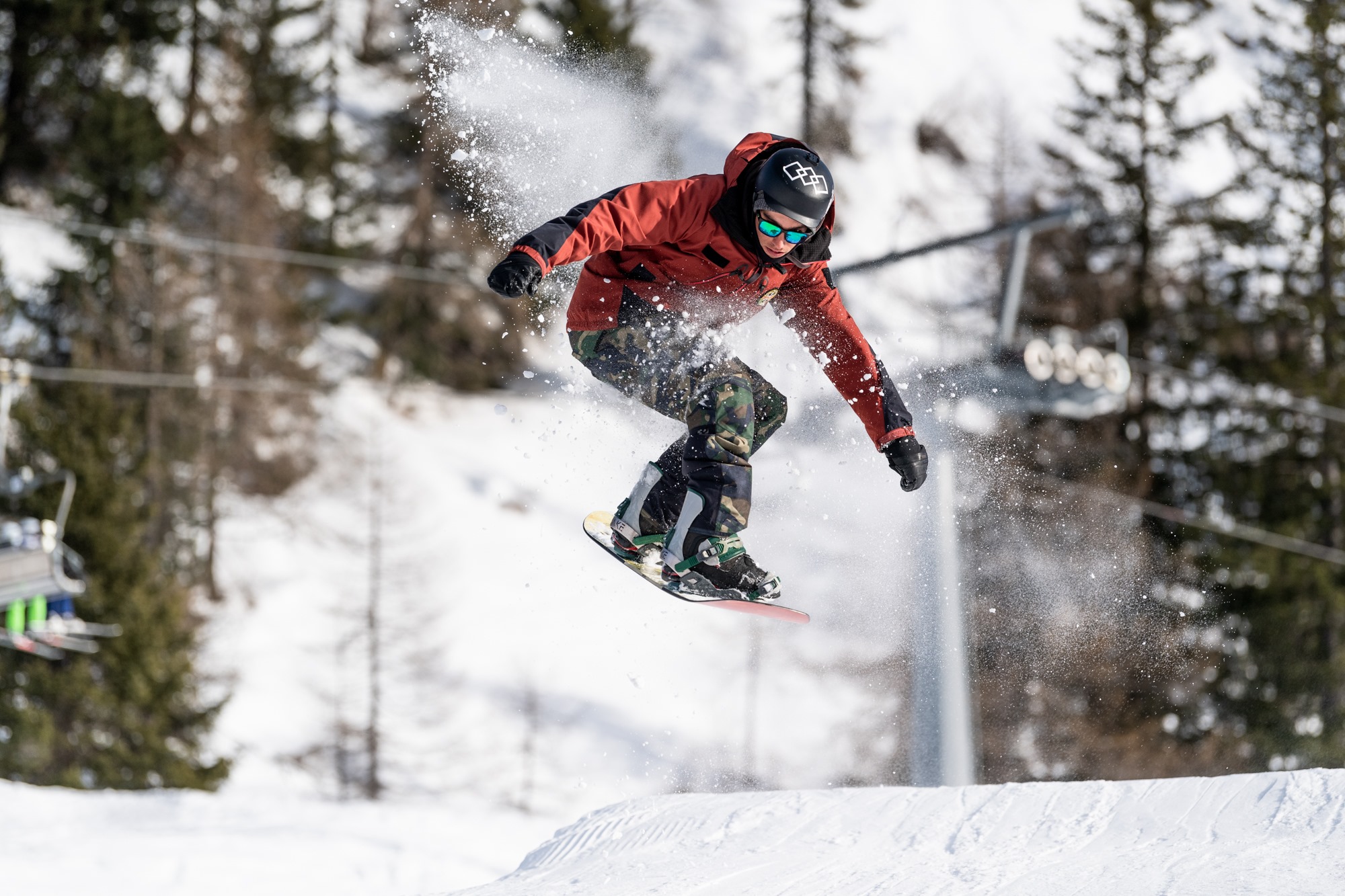 Clases de snowboard a partir de 6 años para todos los niveles con Scuola di Sci Val di Sole.