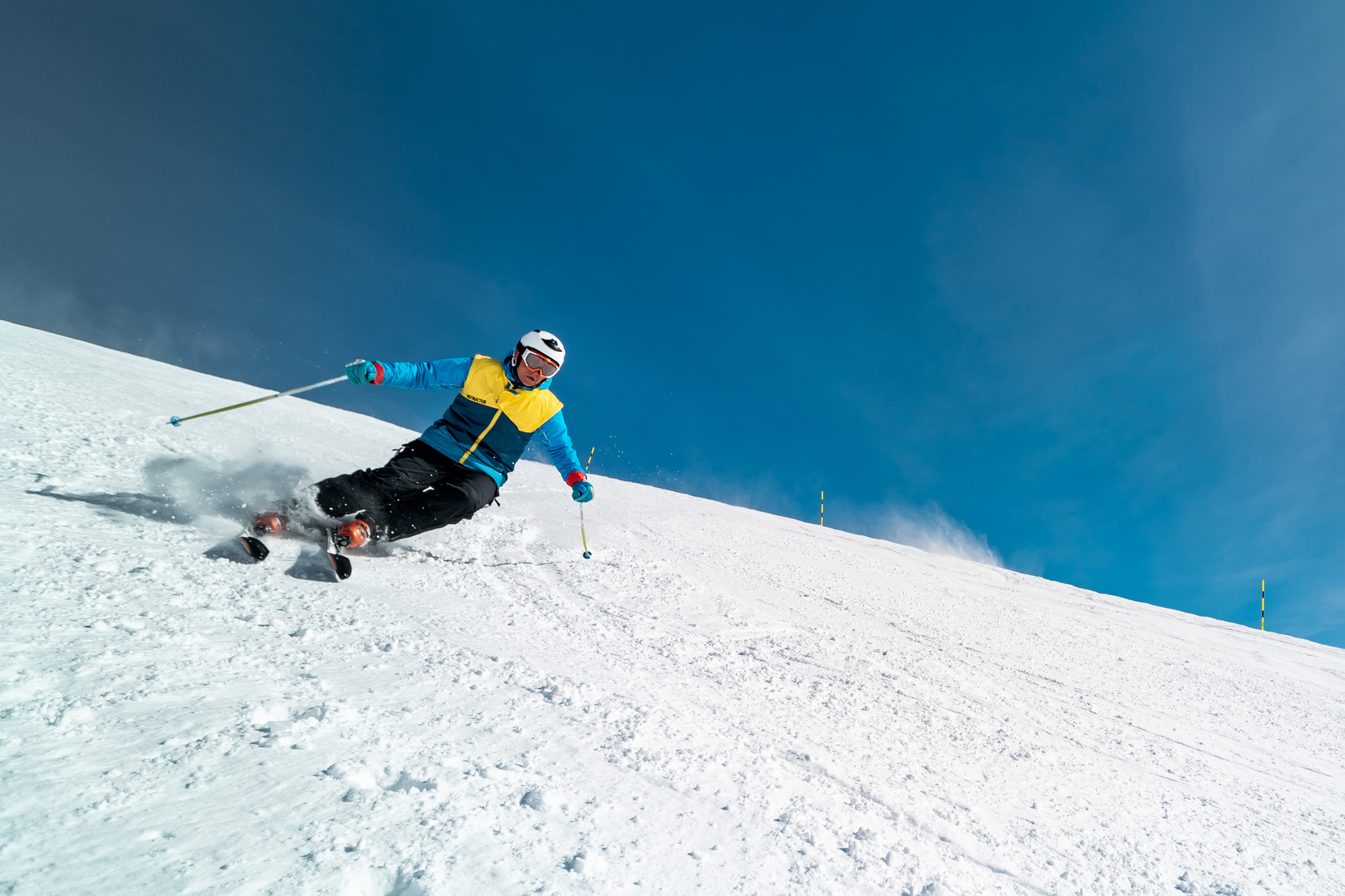 Private Ski Lessons for Adults of All Levels | Ski School Snow & Sun ...