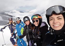 Skilessen voor volwassenen vanaf 13 jaar voor alle niveaus met Scuola Sci Le Aquile Campo Felice.